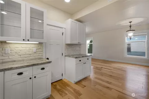 2422 Maple St, Everett, WA 98201 photo 8