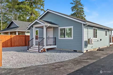 909 S Melbourne St, Westport, WA 98595