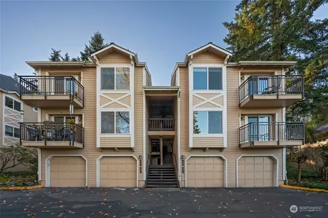 12723 NE 172nd Ln, Woodinville, WA 98072
