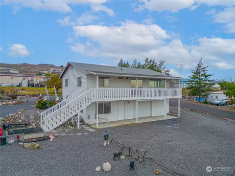 7011 Plaza St SE, Othello, WA 99344