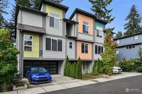 13724 Ash Way #C-2, Everett, WA 98204