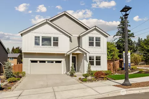 7444 NE 203rd St #1, Kenmore, WA 98028