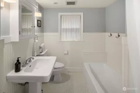 3805 E Pine St, Seattle, WA 98122 photo 30