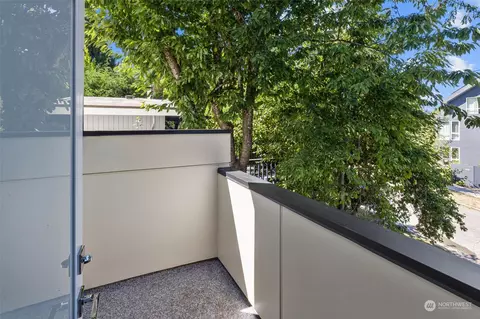 2605 E Ward St, Seattle, WA 98112 photo 25