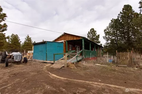 106 Hummingbird Rd, East Wenatchee, WA 98802
