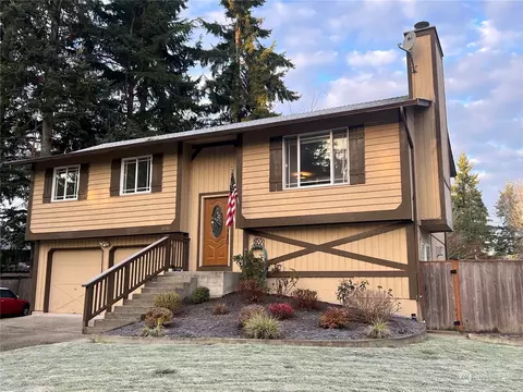 1711 211th Pl NE, Sammamish, WA 98074