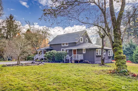14195 Stranne Rd NE, Bainbridge Island, WA 98110