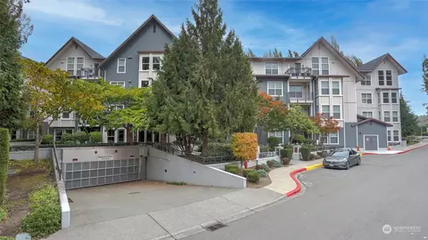 55 Williams Ave S #205, Renton, WA 98057