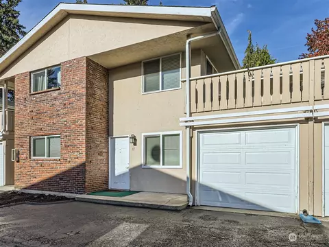 20632 76th Ave W #17, Edmonds, WA 98026