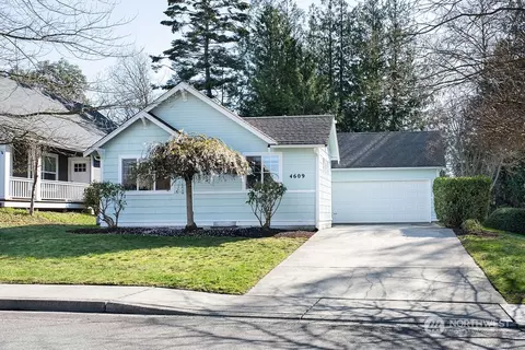 4609 Blakely Dr, Anacortes, WA 98221