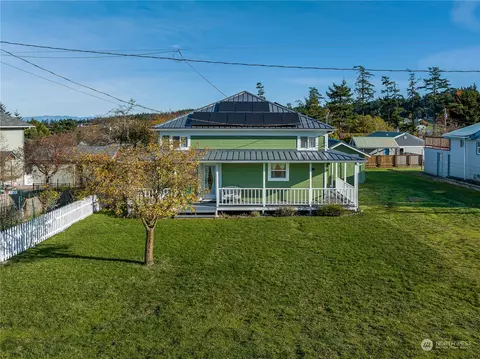 705 NE Haller St, Coupeville, WA 98239