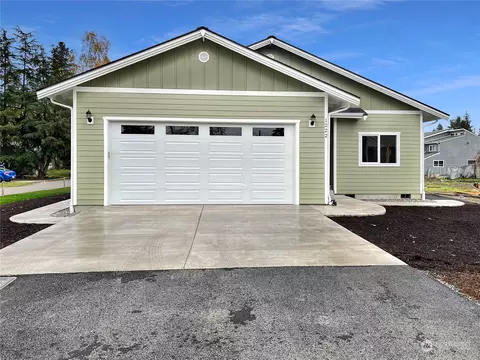 1222 St Helens St, Centralia, WA 98531