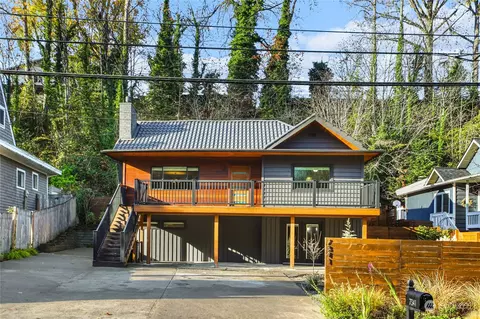 7341 Dumar Way SW, Seattle, WA 98106