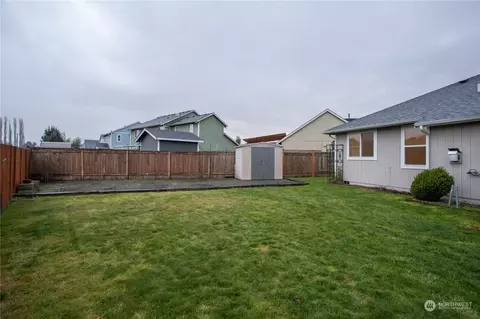304 Orting Ct NW, Orting, WA 98360 photo 31
