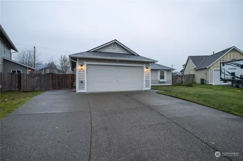 304 Orting Ct NW, Orting, WA 98360 photo 3