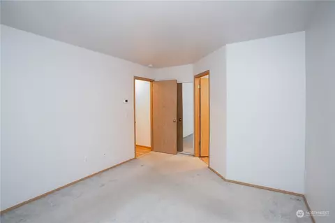 304 Orting Ct NW, Orting, WA 98360 photo 13