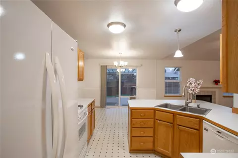 304 Orting Ct NW, Orting, WA 98360 photo 8