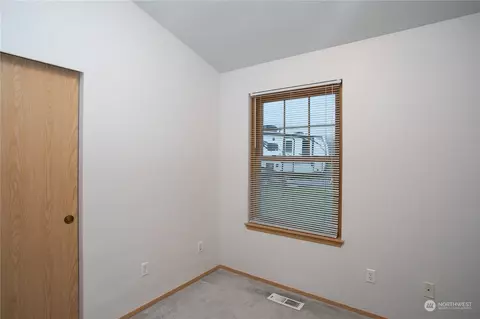 304 Orting Ct NW, Orting, WA 98360 photo 20