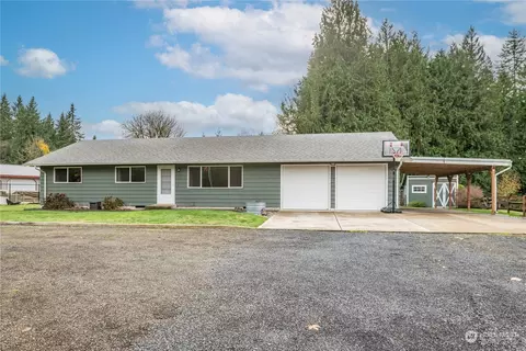 915 Fall Creek Rd, Longview, WA 98632
