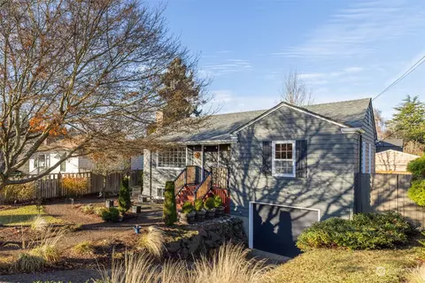 3216 W Bertona St, Seattle, WA 98199