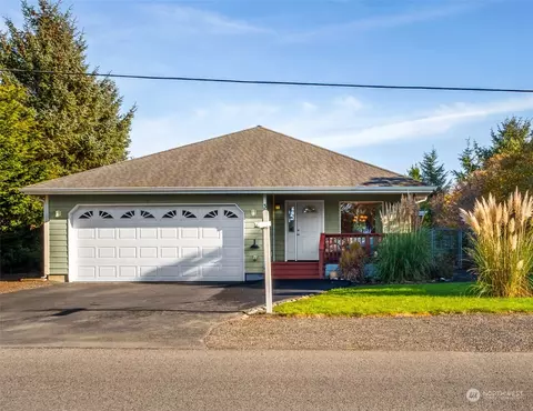 380 Seashore St SW, Ocean Shores, WA 98569