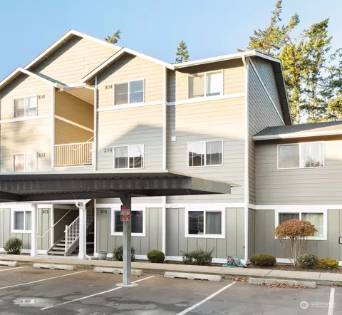 1640 SW Mulberry Pl #C204, Oak Harbor, WA 98277