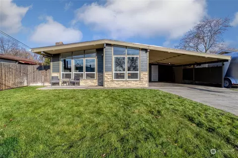 1709 Stuart St, Walla Walla, WA 99362