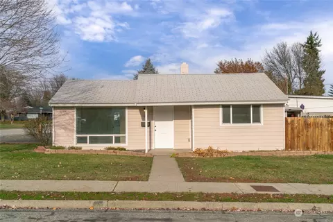 1218 Utah St, Wenatchee, WA 98801