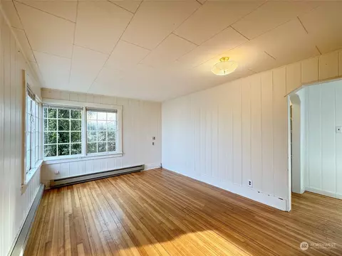 251 W Spruce St, Sequim, WA 98382 photo 5