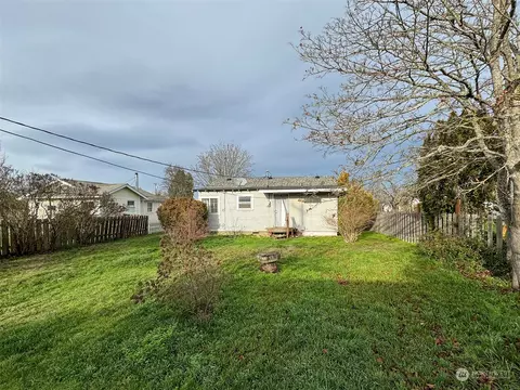 251 W Spruce St, Sequim, WA 98382 photo 28