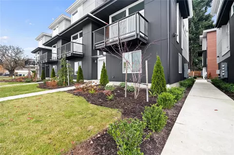 1220 Harrington Ave NE, Renton, WA 98056