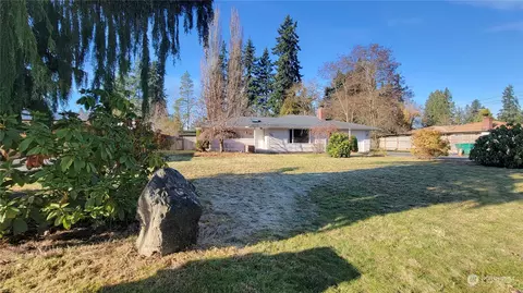 7624 59th Ave NE, Marysville, WA 98270