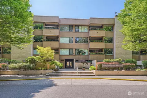 10101 SE 3rd St #105, Bellevue, WA 98004