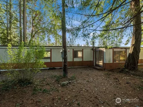 528 Kodiak Ave, Camano Island, WA 98282