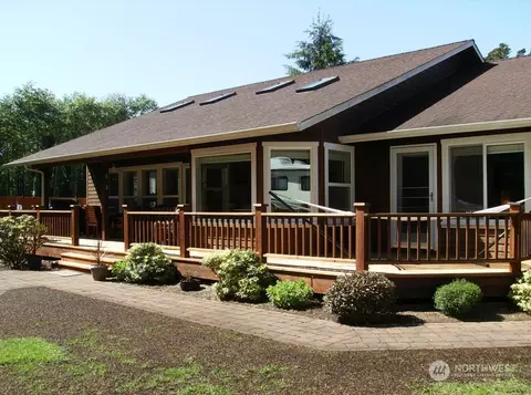 1120 242nd Pl, Ocean Park, WA 98640