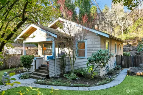 4026 SW Orchard St, Seattle, WA 98136