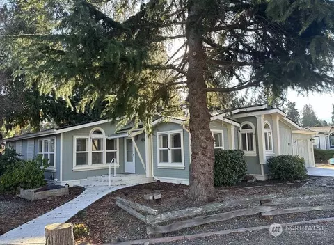 81 Erics Way, Sequim, WA 98382
