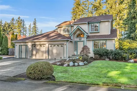 23232 SE 285th St, Maple Valley, WA 98038