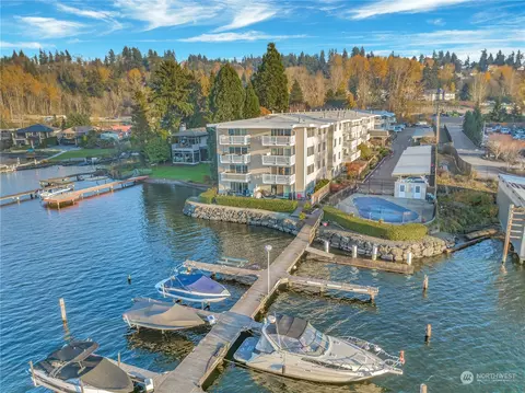 5021 Ripley Ln N #306, Renton, WA 98056