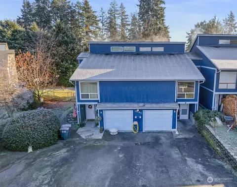 12121 105th Avenue Ct E #B, Puyallup, WA 98374