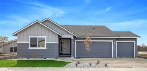 508 W Bufflehead Blvd, Moses Lake, WA 98837