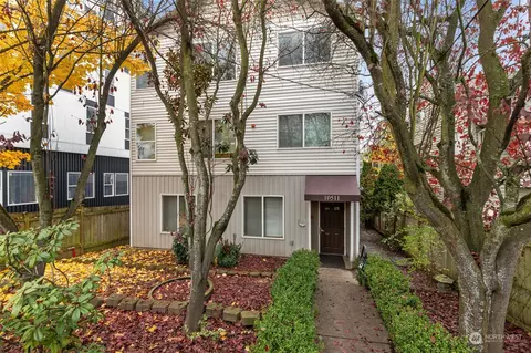 10511 Midvale Ave N #301, Seattle, WA 98133