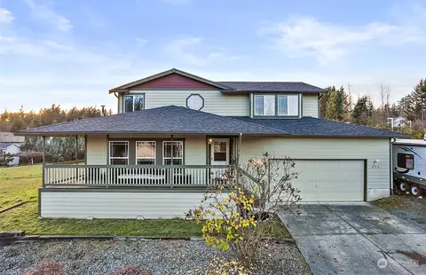 910 Erin Ln W, Eatonville, WA 98328