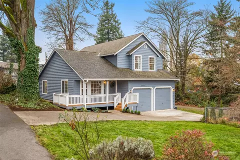 2707 Meadow Pl N, Renton, WA 98056
