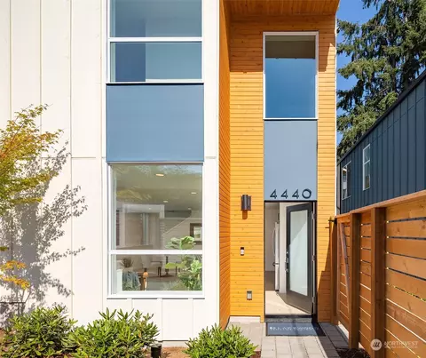 4440 33rd Ave S, Seattle, WA 98118