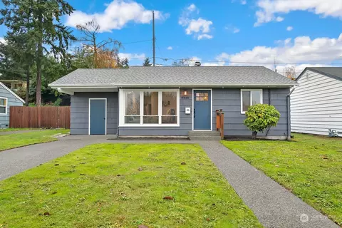 9325 31st Ave SW, Seattle, WA 98126