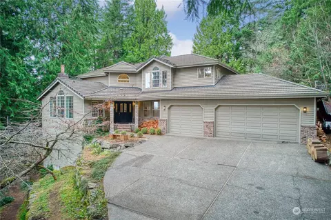 10007 174th Ave SE, Newcastle, WA 98059