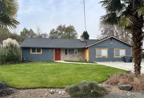 1022 9th St SW, Puyallup, WA 98371