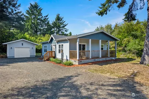 437 Centaurus Ave SW, Ocean Shores, WA 98569