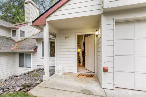 1301 NW Slate Ln #102, Silverdale, WA 98383